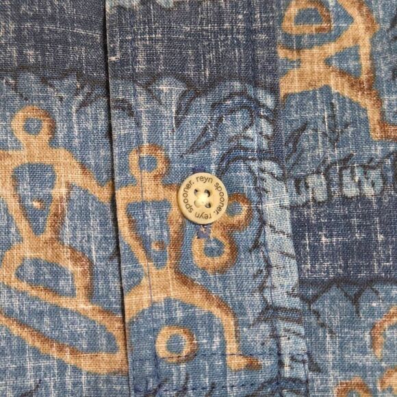 REYN SPOONER DIETRICH VAREZ BLUE PETROGLYPHS REVERSE HAWAIIAN SHIRT MENS LARGE - Picture 3 of 6